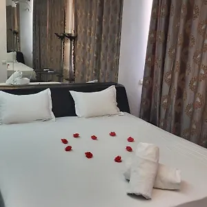 rezervați aici